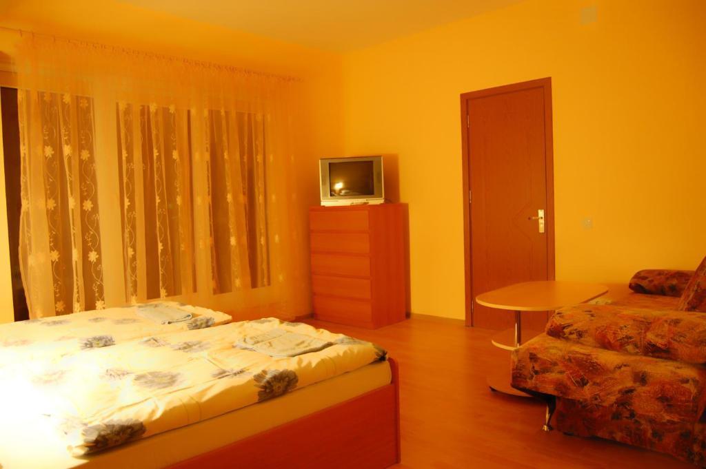 Sveciu Namai Minge Hotel Priekule Room photo